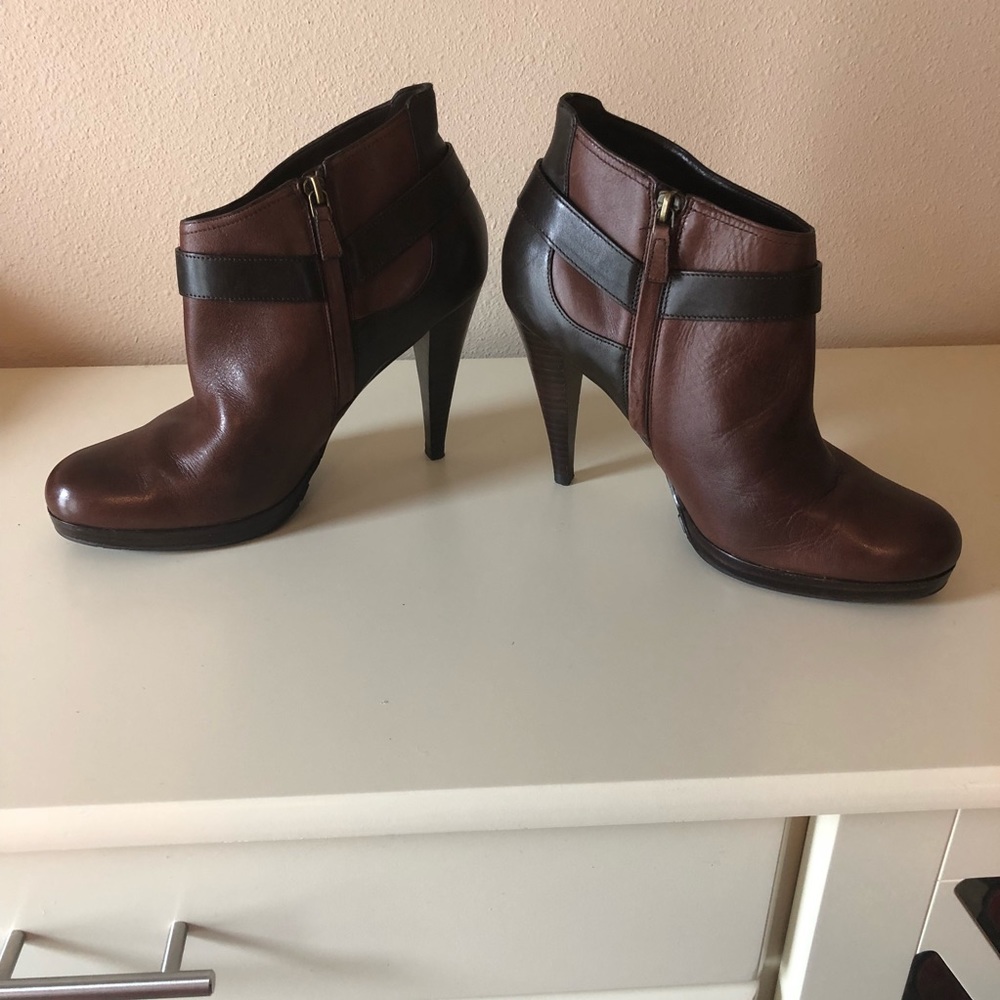 Cole Haan 2-tone leather heels Sz 10b - Picture 4 of 8